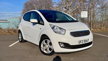 KIA VENGA 1.6 3