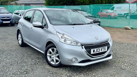 PEUGEOT 208 1.2 VTi Active